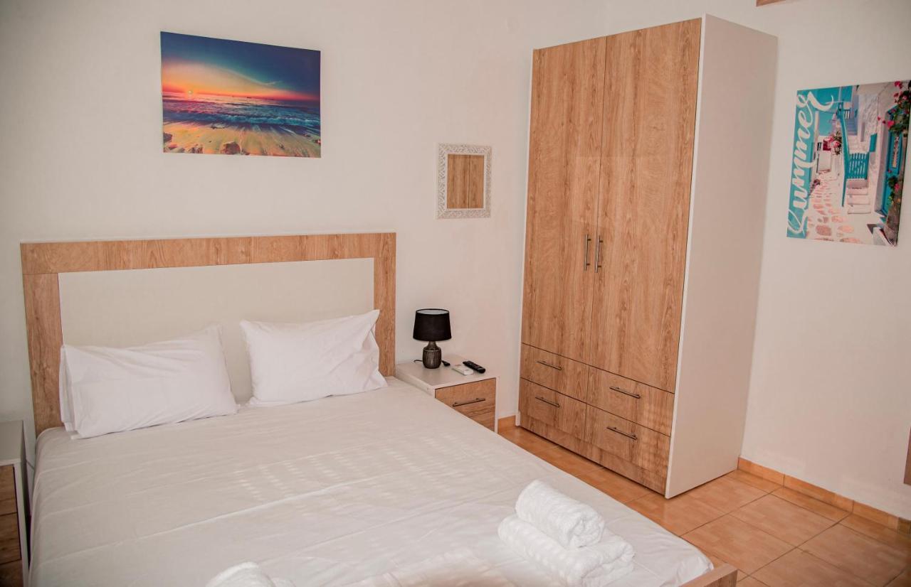 Athina Secret Apartments Adults Only Iraklio Exterior foto